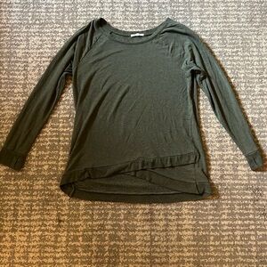 Thread 4 Thought lightweight sweater size L.